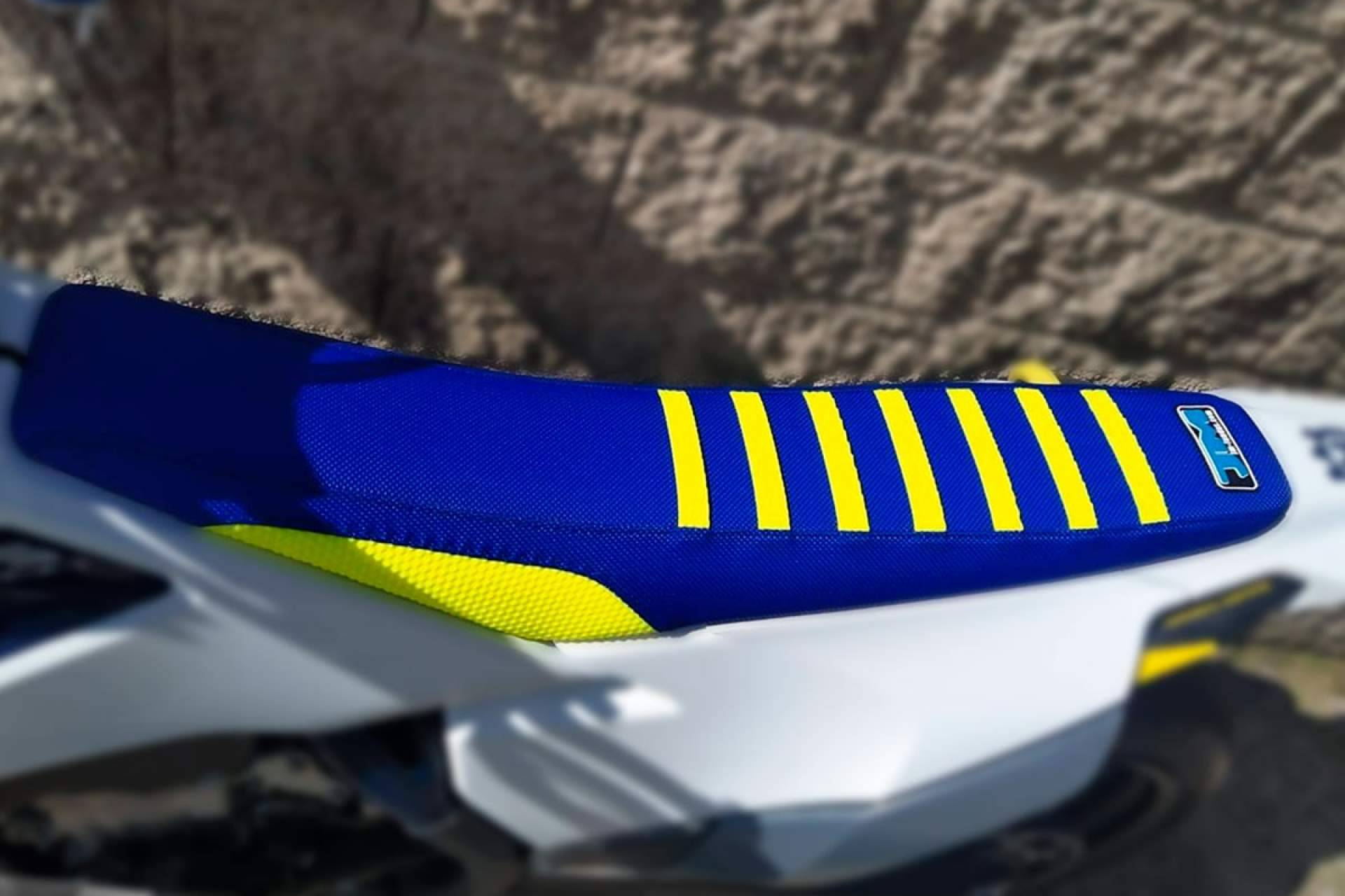 JM-FUNDAS combina protección y diseño profesional en fundas para moto y quad