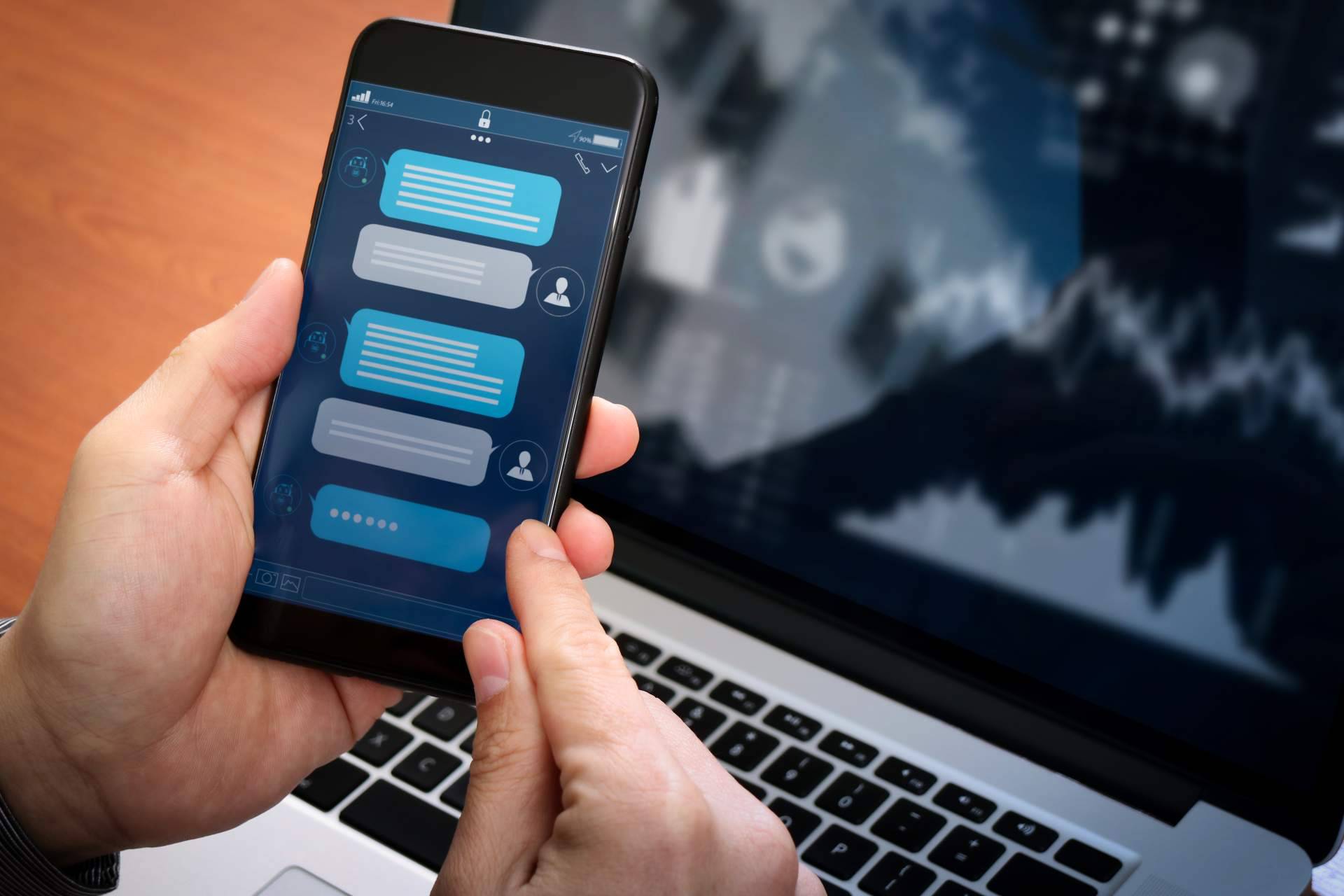 Israel Huerta alerta sobre el coste oculto de no utilizar chatbots con IA en los procesos comerciales