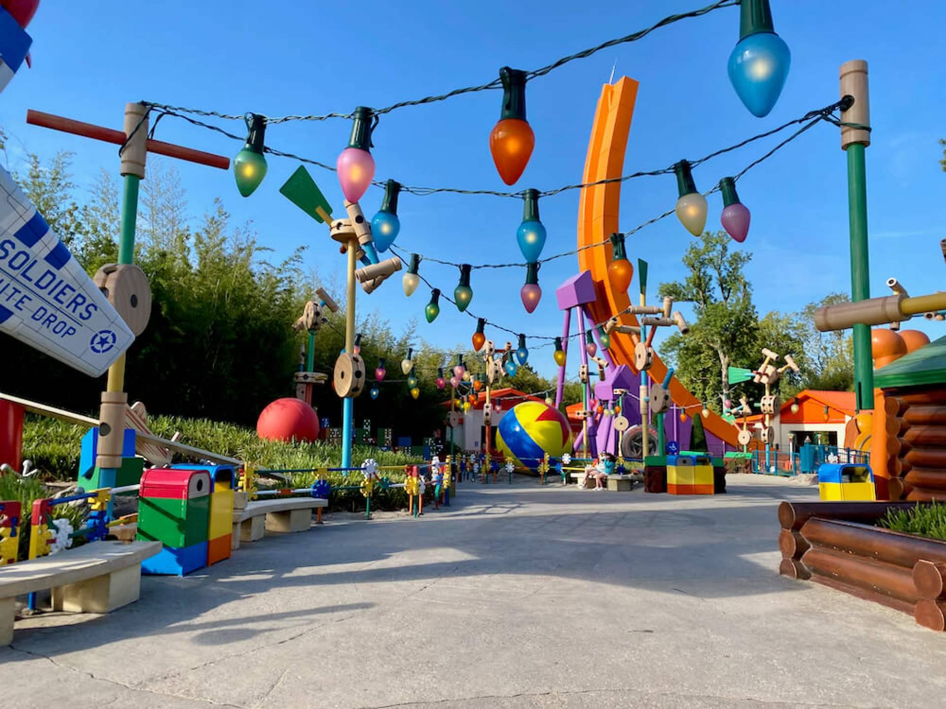 Cómo aprovechar el tiempo en Disneyland Paris, por ParqueTemático.net