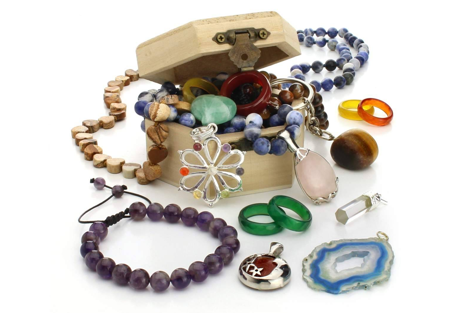 Minerales auténticos, joyas artesanales y tradición esotérica, así es la tienda online UniArt Minerales
