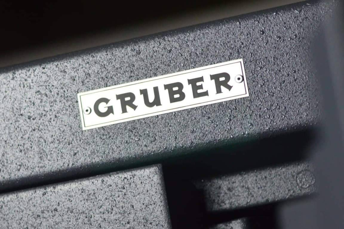 Arcas Gruber refuerza la seguridad con cajas fuertes biométricas y electrónicas de fabricación española