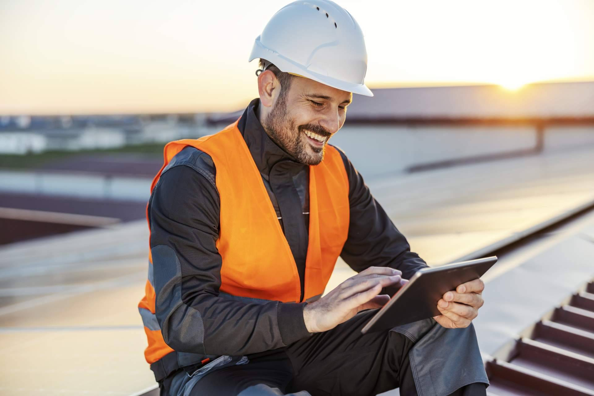 ecoSoftWEB; el programa de gestión integral para empresas de servicios adaptado a VeriFactu