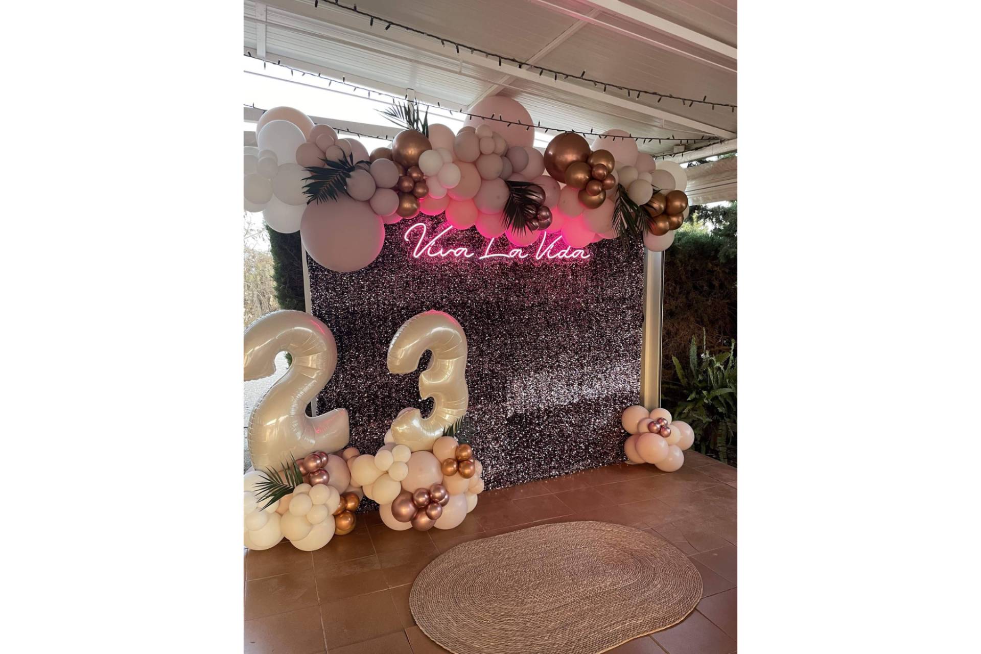 Brillo spray para globos; acabado profesional para decoraciones visualmente impactantes