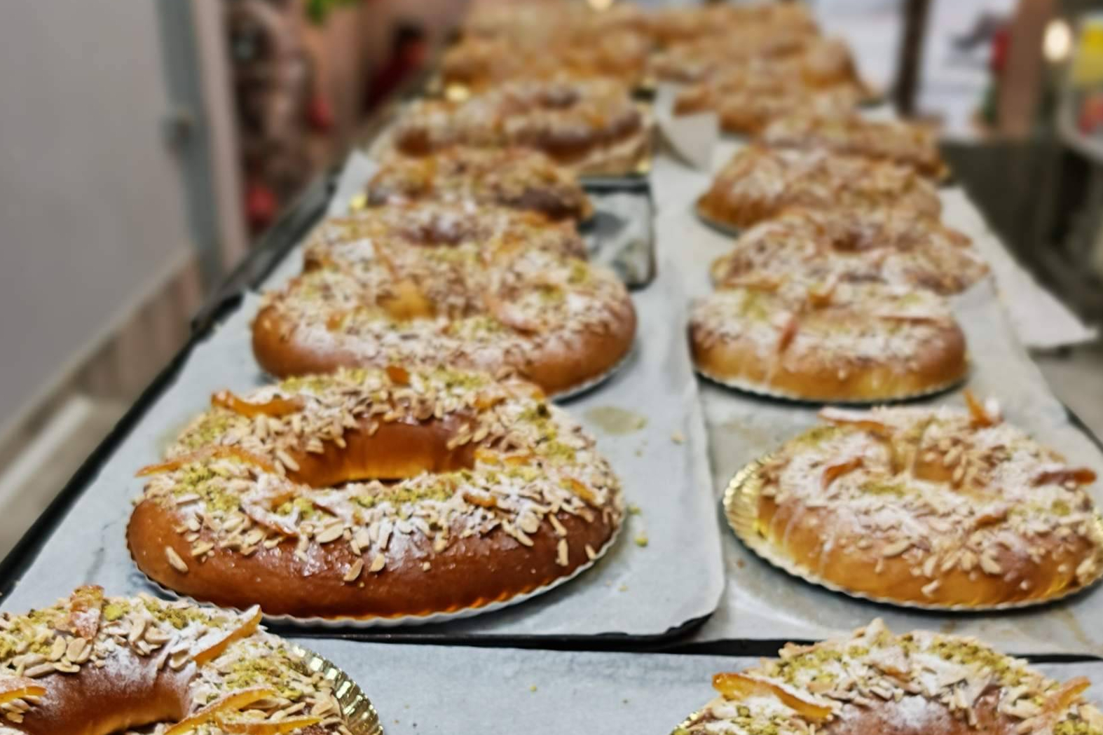 Sabores clásicos y elaboración artesanal, El Panazo presenta su propuesta de roscón de Reyes y panettone