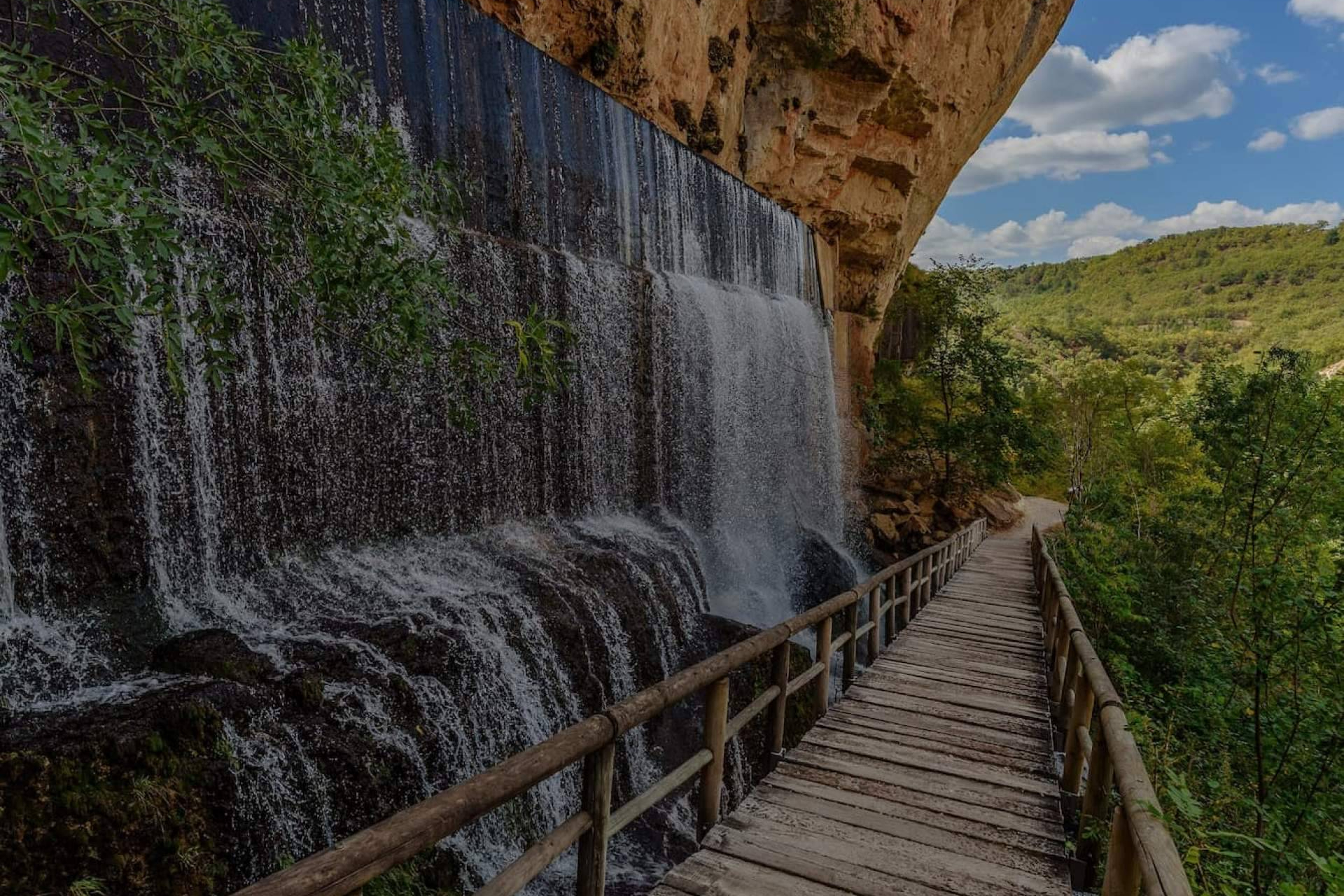 La ruta de la Hoz de Beteta; el escenario perfecto para el senderismo familiar esta primavera
