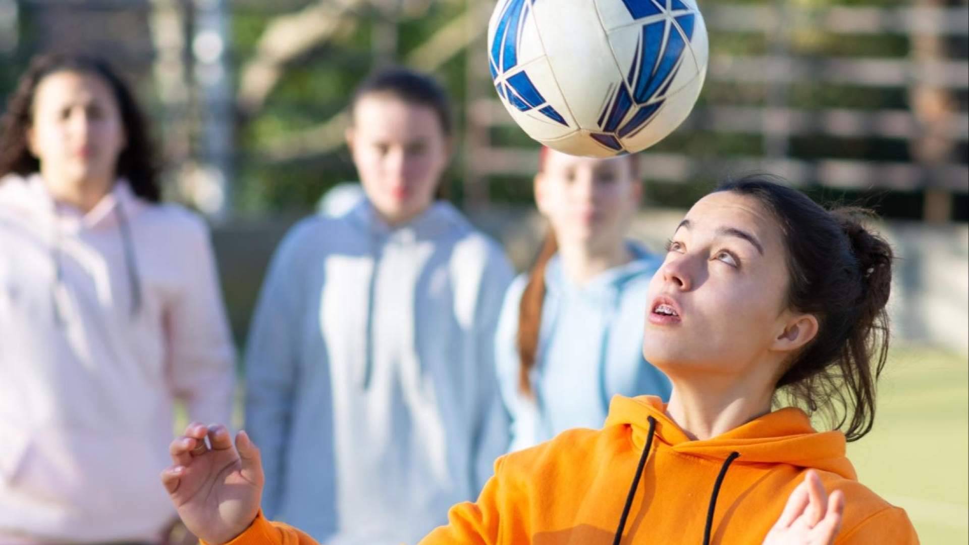 Dejar el colegio tradicional; la tendencia que crece entre jóvenes talentos