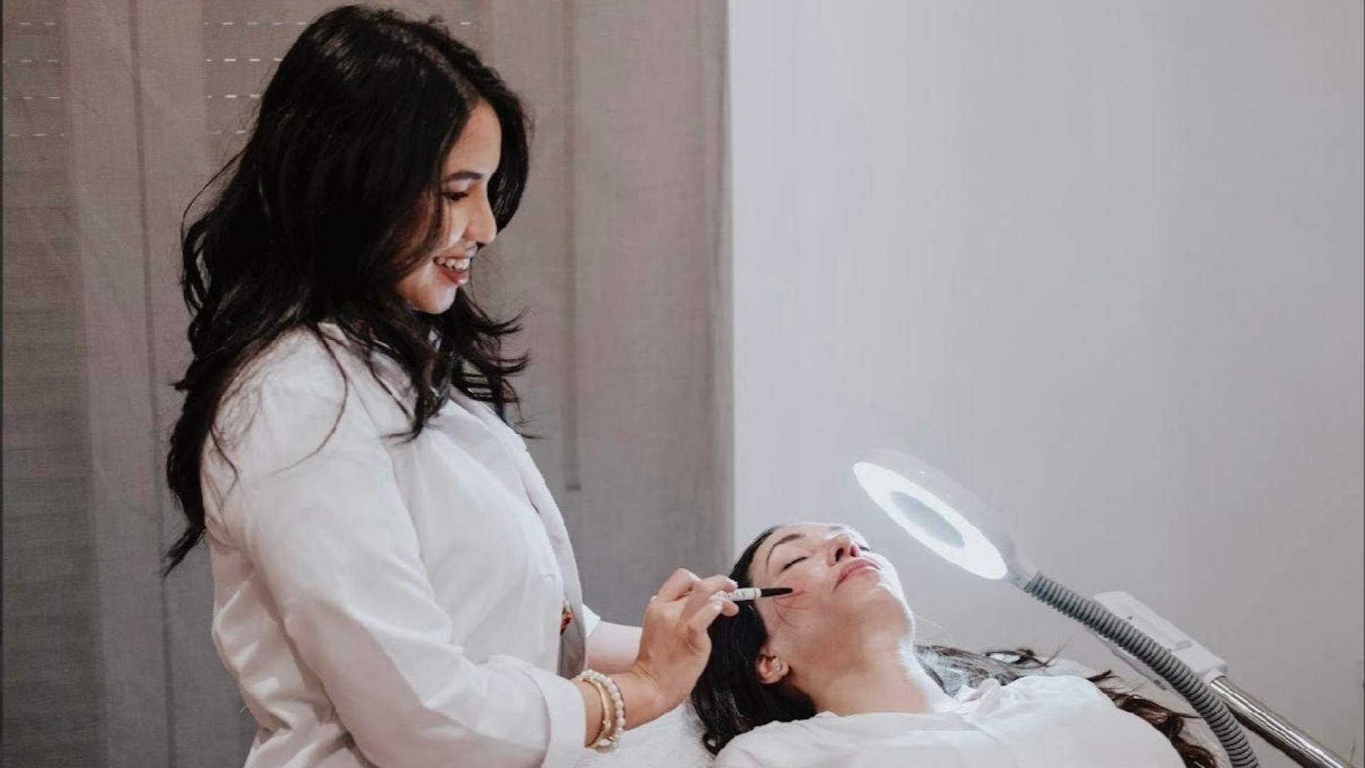 Medicina estética y capilar; elegancia, frescura y armonía natural