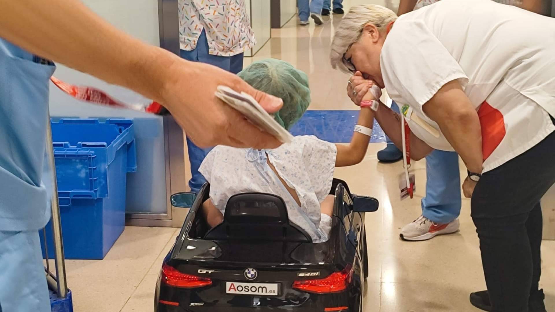 Aosom.es entrega vehículos infantiles para humanizar la estancia hospitalaria en Sant Joan de Déu