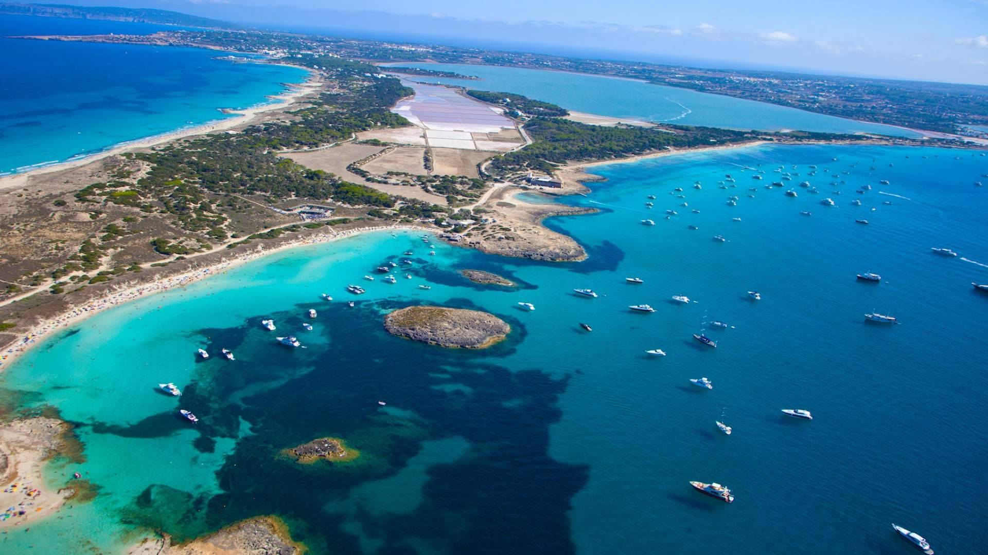 Formentera, el paraíso en un día; playas, rutas en bici, mercadillos y mucho más