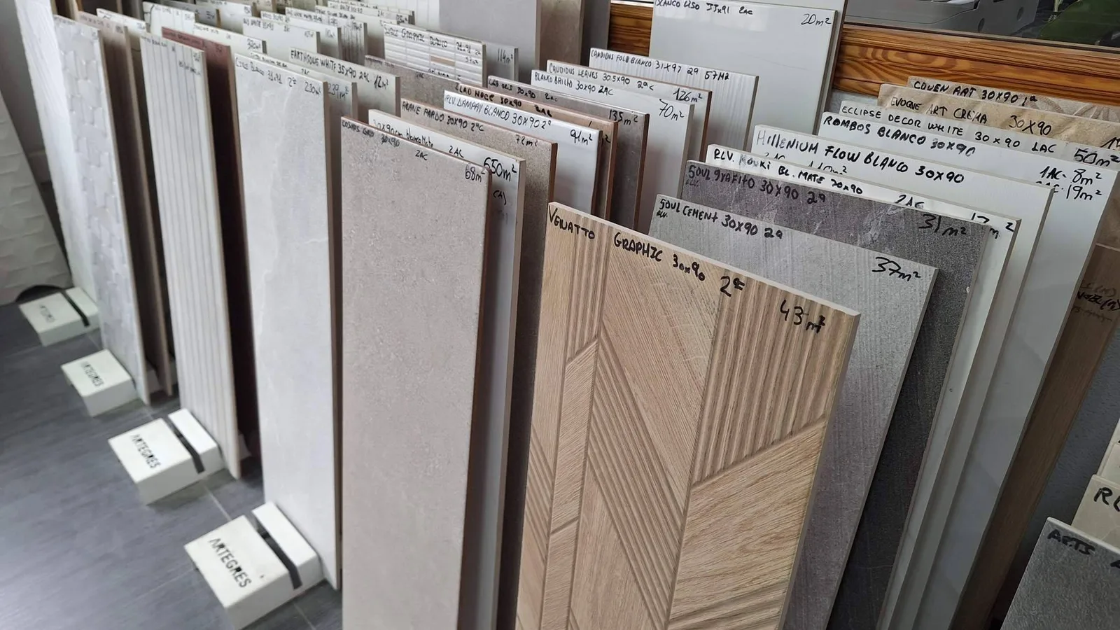 Artegres amplía su oferta de azulejos porcelánicos y revestimientos cerámicos para proyectos de todo tipo